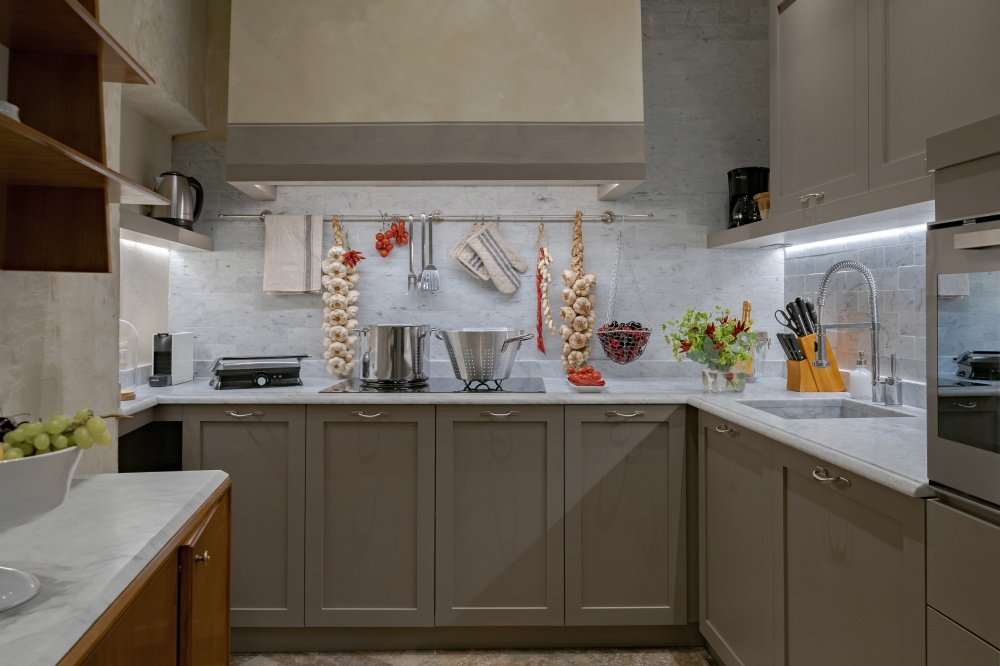 Chef-style kitchen in Pitti Historical Home Florence
