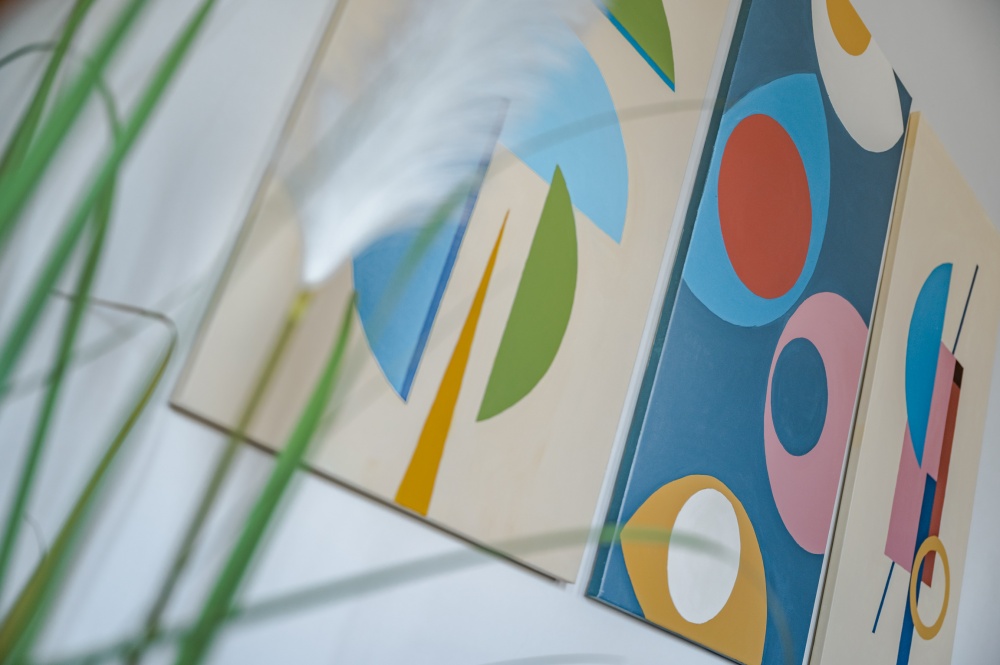 Colorful artwork detail at La Casa sull&rsquo;Arno apartment