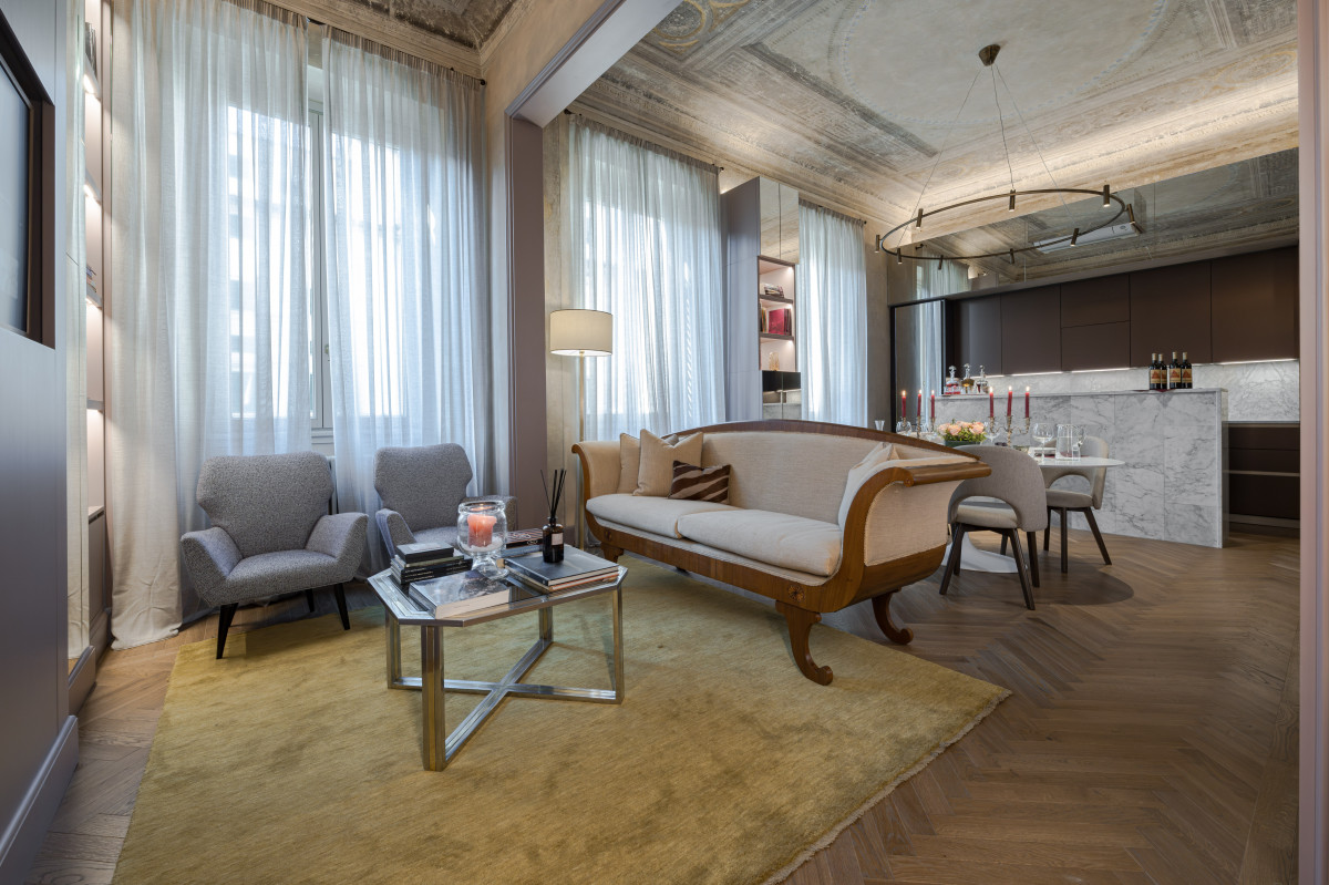 Elegant living room in a luxury apartment in Florence with classic design