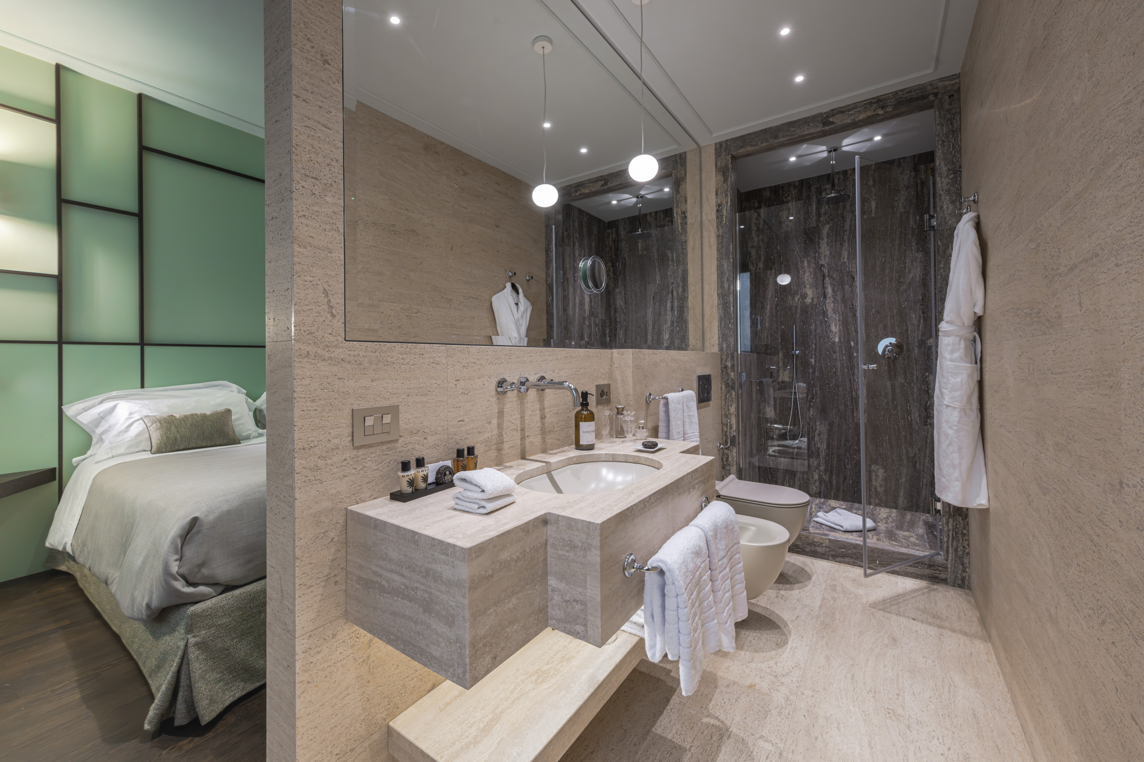 Luxury en suite bathroom with shower in Ponte Vecchio Panorama apartment in Florence
