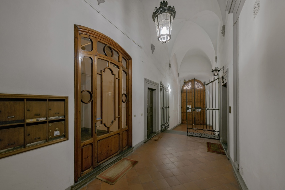 Entrance courtyard of historic Florentine building
