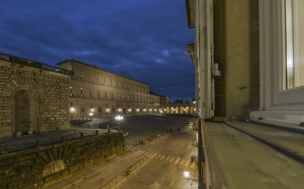 Piazza Pitti at night Florence view
